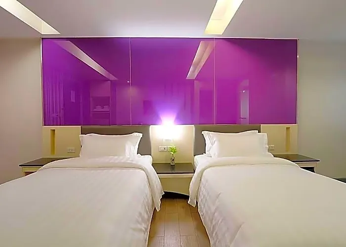 Klassique Sukhumvit Hotel 4*