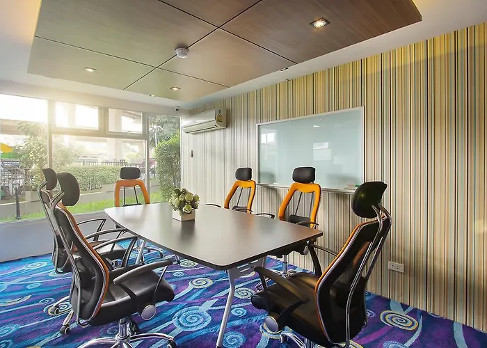 Klassique Sukhumvit Hotel 4*